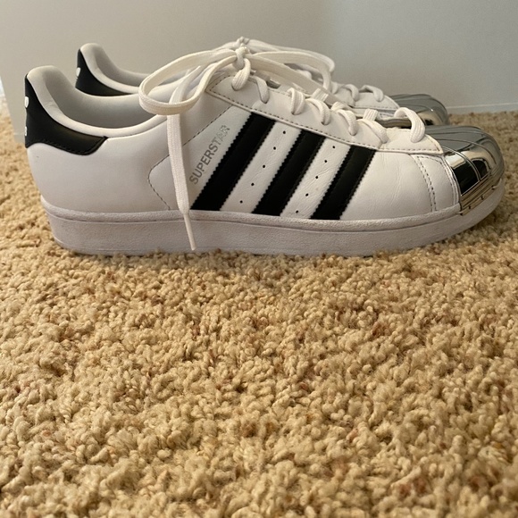 adidas superstar silver toe cap